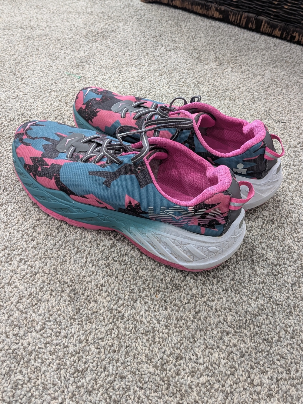 Hoka One One Ironman Clayton 2 Women's 10 Running Athletic Shoes Teal Pink